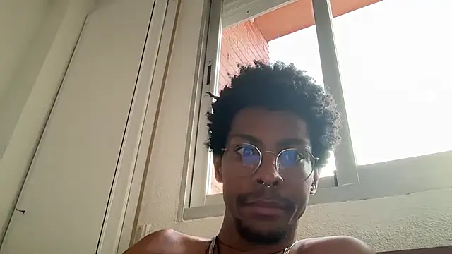 Albert Madrid online show from July 3, 7:31 pm