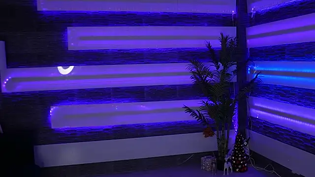 Snapshot of SexyCelline chatting on January 8, 5:10 am SexyCelline online show from January 8, 5:10 am