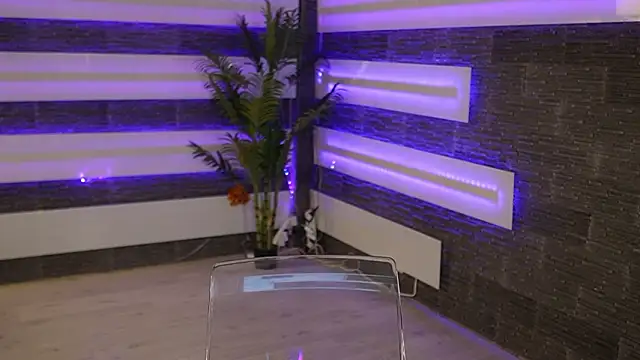 Snapshot of SexyCelline chatting on February 9, 5:22 am SexyCelline online show from February 9, 5:22 am