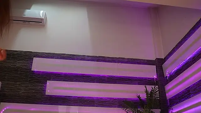 Snapshot of SexyCelline chatting on February 20, 6:26 am SexyCelline online show from February 20, 6:26 am