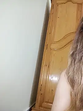 indilasixeey online show from June 28, 2:39 am