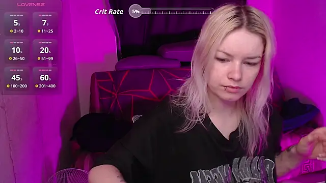 Snapshot of CherryNight6 chatting on May 29, 9:57 pm CherryNight6 online show from May 29, 9:57 pm