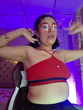 Snapshot of Roxanne_Han chatting on February 11, 11:59 am Roxanne Han online show from February 11, 11:59 am