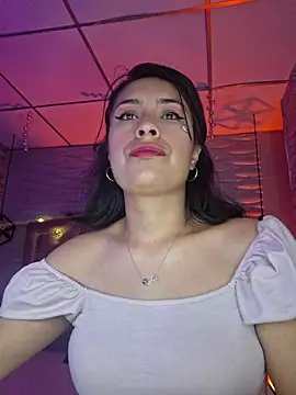 Snapshot of Roxanne_Han chatting on February 15, 2:19 am Roxanne Han online show from February 15, 2:19 am