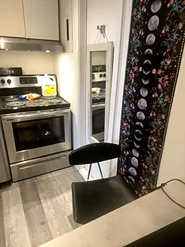 elliepixie online show from October 28, 5:48 pm