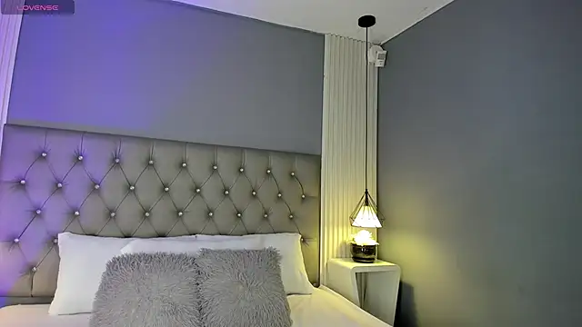 Anasha21 online show from April 11, 4:06 am