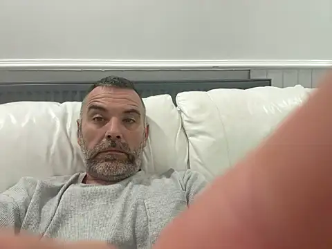 plymouthlad82 online show from November 2, 12:46 am