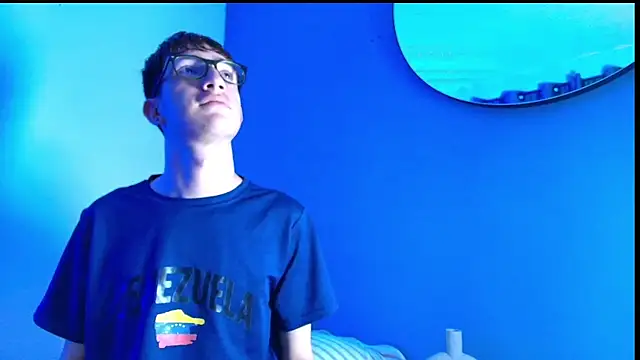 Erick Taylor3 online show from February 5, 8:24 pm