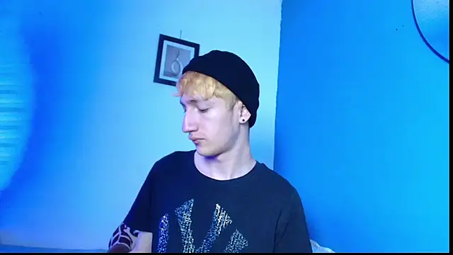 Erick Taylor3 online show from March 20, 8:57 pm