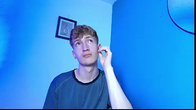 Erick Taylor3 online show from March 25, 9:10 pm