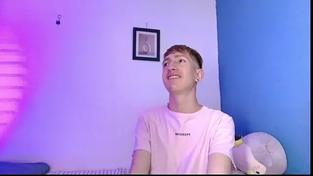 Erick Taylor3 online show from April 14, 8:15 pm