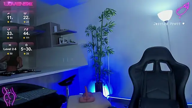 JessicaPratt online show from December 13, 10:13 pm