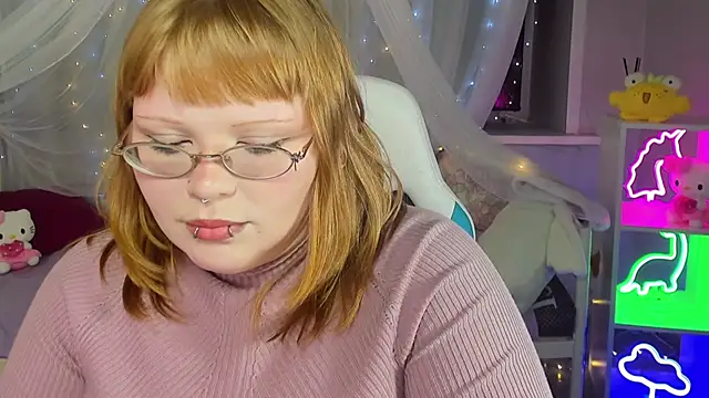 LottieReed online show from December 15, 12:42 pm