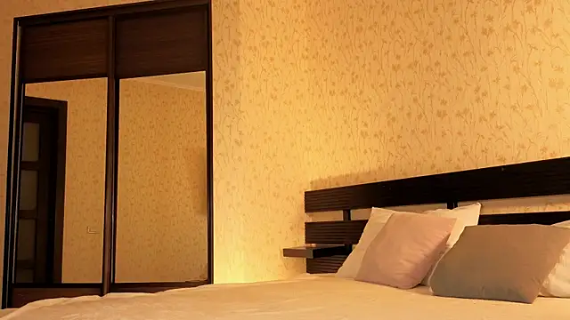 Ksarina online show from November 25, 11:10 am