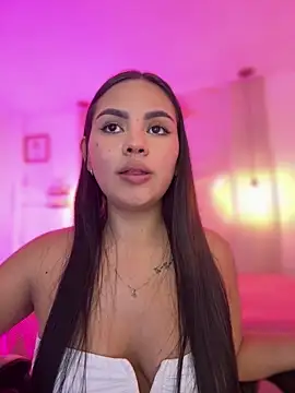 amber white15 online show from February 26, 4:22 am