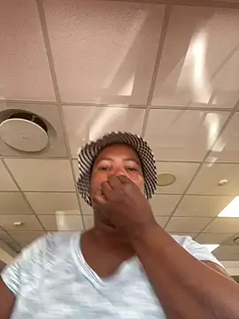 SweetCandy84 online show from February 18, 9:05 am