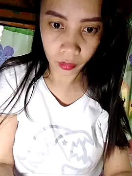 Snapshot of LadyS_005 chatting on October 28, 10:08 am LadyS 005 online show from October 28, 10:08 am