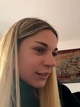 Snapshot of laporcona chatting on November 3, 1:34 pm laporcona online show from November 3, 1:34 pm