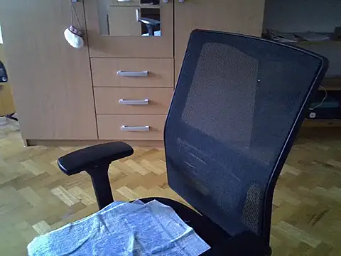 Snapshot of delayclose__ chatting on February 1, 1:42 pm delayclose online show from February 1, 1:42 pm