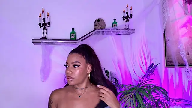 loana vegas online show from October 30, 4:08 pm