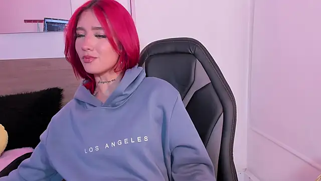 Katta Martini  online show from November 21, 2:16 pm