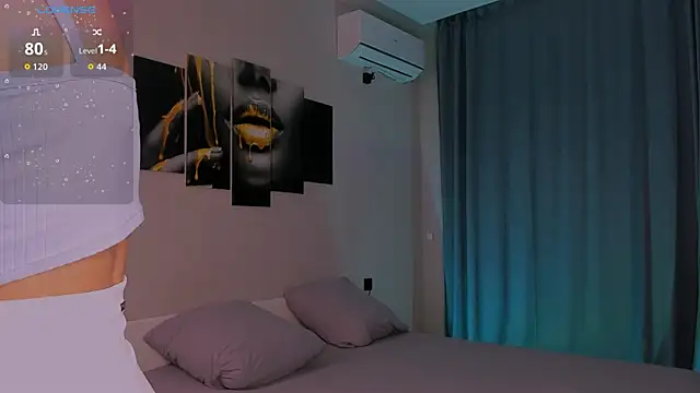 Kandeess online show from December 4, 2:37 pm