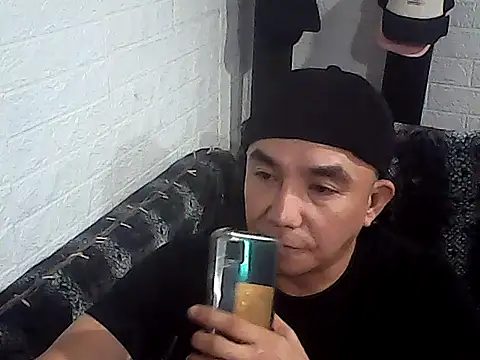 yourasiandesire69 online show from December 5, 2:53 am