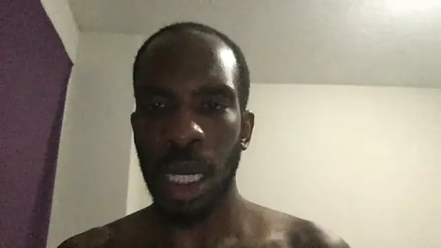 Snapshot of Rayraythegoat chatting on December 20, 10:50 pm Rayraythegoat online show from December 20, 10:50 pm