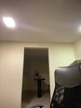 Kloe Novoa online show from April 1, 12:06 pm