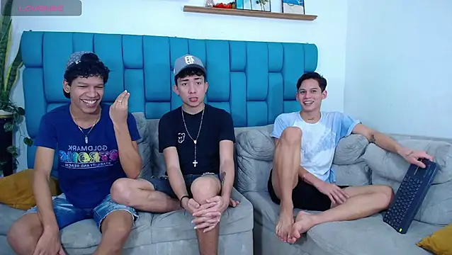 Hot Boys Latinos X online show from March 28, 4:06 pm