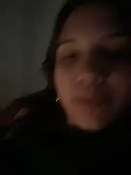 Snapshot of Hannahinfame chatting on November 6, 6:58 am Hannahinfame online show from November 6, 6:58 am