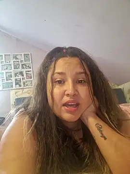 Snapshot of crazygirl26848 chatting on November 17, 7:58 am crazygirl26848 online show from November 17, 7:58 am