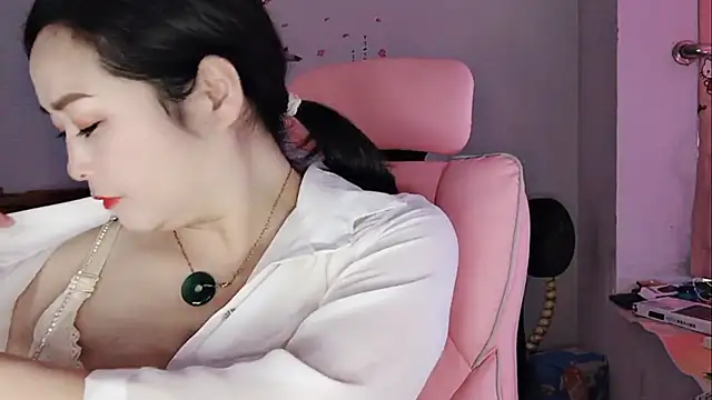 Snapshot of Ava-baby-8899 chatting on October 29, 7:21 am Ava-baby-8899 online show from October 29, 7:21 am