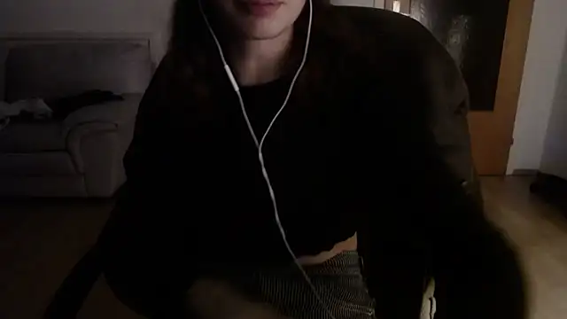 Snapshot of bellefleurrr chatting on November 11, 11:05 pm bellefleurrr online show from November 11, 11:05 pm