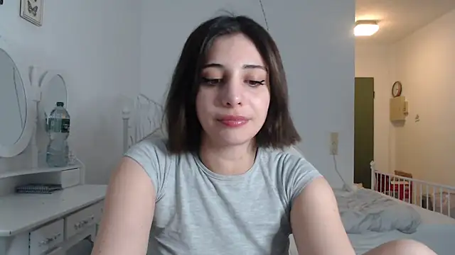 Snapshot of bellefleurrr chatting on June 28, 10:05 pm bellefleurrr online show from June 28, 10:05 pm