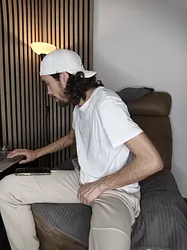 findomhot online show from December 16, 9:20 pm