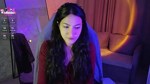 Mulan Lo online show from December 1, 6:35 pm