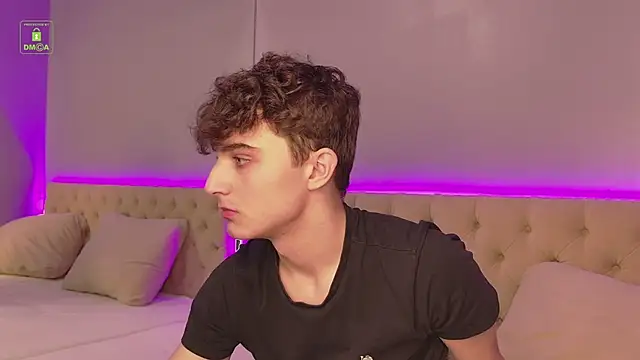 Richard steele hot online show from November 2, 3:47 pm