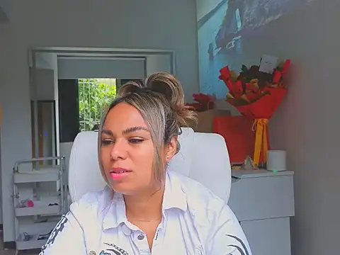 diosadeluniverso online show from March 17, 12:19 pm