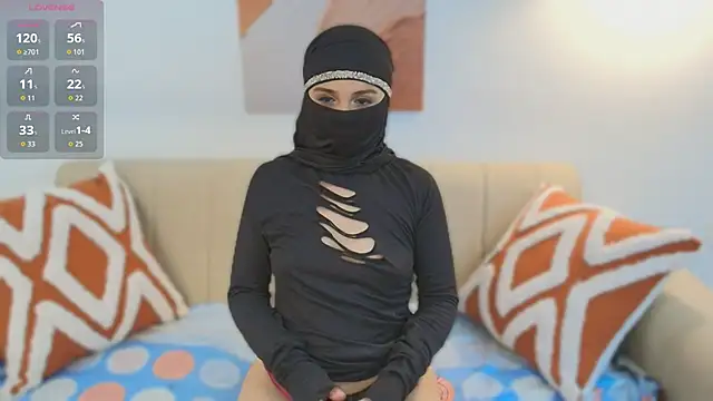 Snapshot of Lailaa_lush chatting on November 1, 7:32 am Lailaa lush online show from November 1, 7:32 am