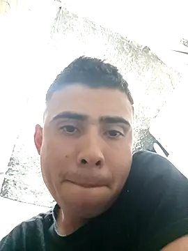 Snapshot of robinhd1234 chatting on February 9, 9:52 pm robinhd1234 online show from February 9, 9:52 pm