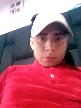 Snapshot of robinhd1234 chatting on February 18, 1:34 am robinhd1234 online show from February 18, 1:34 am