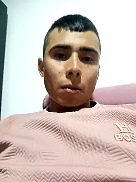 Snapshot of robinhd1234 chatting on March 26, 12:28 am robinhd1234 online show from March 26, 12:28 am