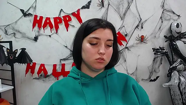 ScarletCargo online show from November 5, 11:10 am