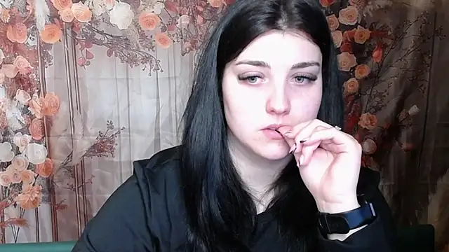 ScarletCargo online show from February 18, 11:50 am