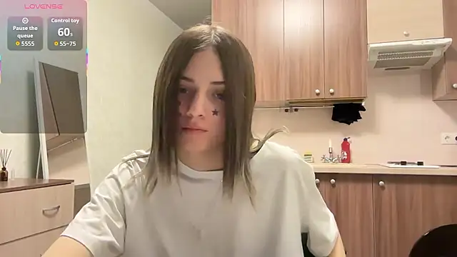 Snapshot of AidaGloshen chatting on January 14, 2:23 pm AidaGloshen online show from January 14, 2:23 pm