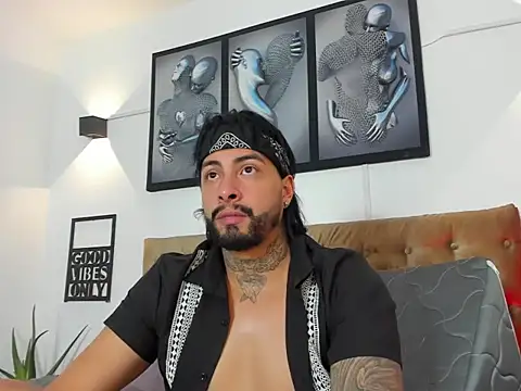 christopher palmerjs online show from November 18, 2:06 am