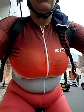 LAPOTRA 04 online show from April 6, 2:40 pm