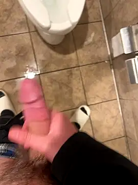 slimshadypt2 online show from November 18, 1:33 am