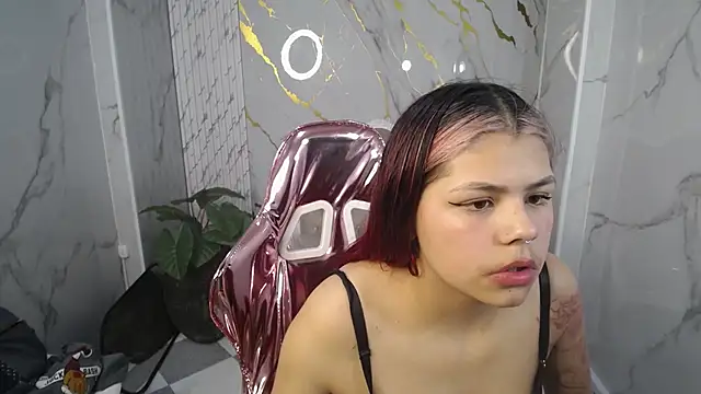 Little cherry b online show from October 26, 7:42 pm